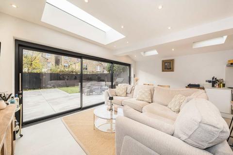 undefined, Thornton Avenue, London SW2