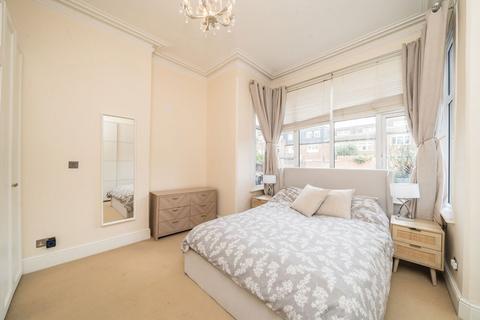undefined, Thornton Avenue, London SW2