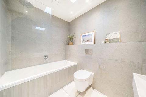 1 bedroom bungalow for sale, Flutemakers Mews, London SW4