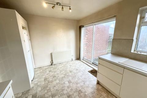 3 bedroom semi-detached house for sale, Ascot Close, Oldbury B69