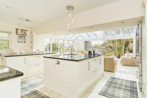 undefined, Gregory Avenue, Pondwell, PO33