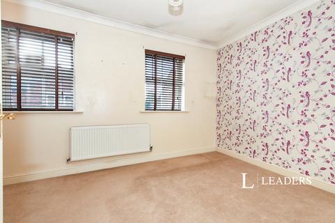 2 bedroom semi-detached house to rent, St. Helena Drive, Spalding, Lincolnshire, PE11