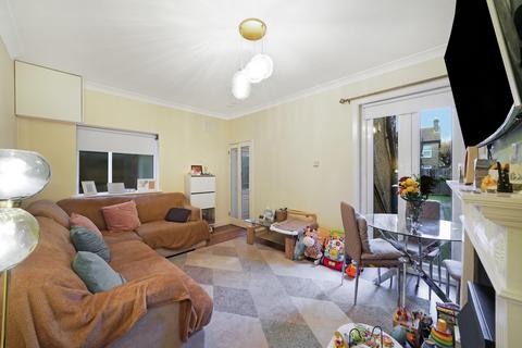 2 bedroom ground floor maisonette for sale, Westbury Road, Croydon, CR0