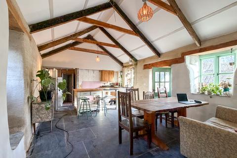 undefined, The Grooms Flat & Farriers Den, Treglossick, St. Keverne, Helston, Cornwall TR12 6PS