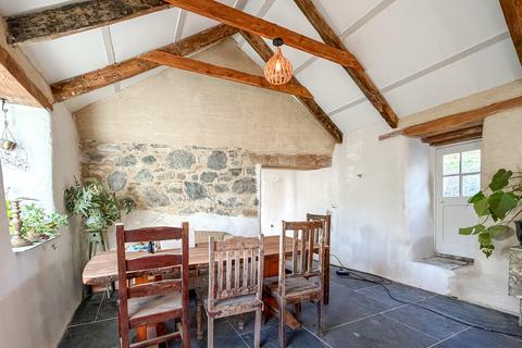 undefined, The Grooms Flat & Farriers Den, Treglossick, St. Keverne, Helston, Cornwall TR12 6PS