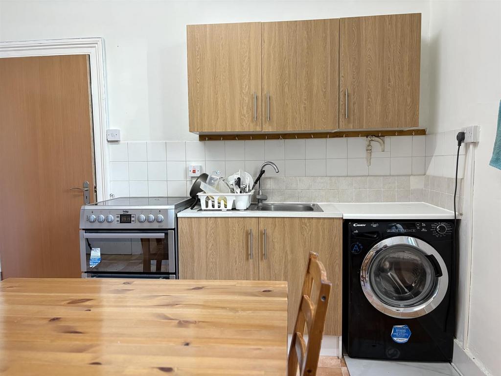 6937fd5d514b67b452a21fa3 62b0baf618517d70bfc1968a2