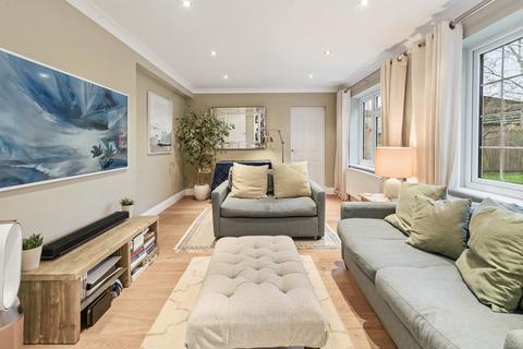undefined, Manor Farm Way, Seer Green, HP9