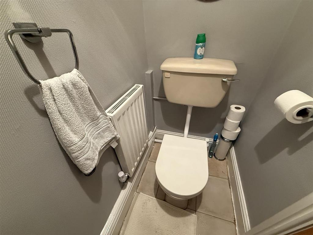 CLOAKS &amp; WC