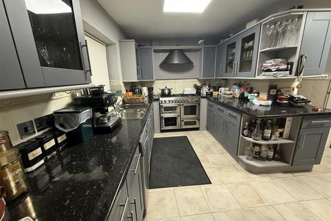 3 bedroom end of terrace house for sale, St John Street, Lees, Oldham