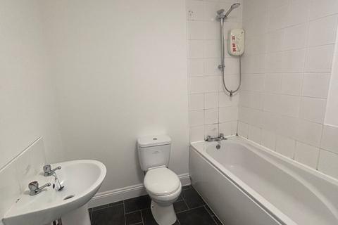 undefined, Flat 6 33 Wyndham Square