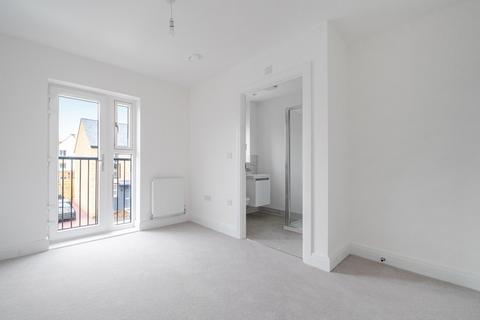 2 bedroom semi-detached house to rent, Rotherley Gardens, Hampshire SO22