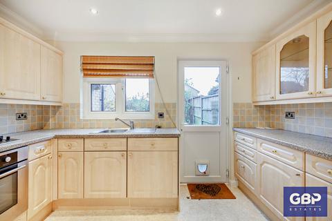 undefined, Copperfields Way, Romford, RM3