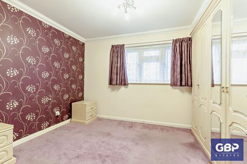 undefined, Copperfields Way, Romford, RM3