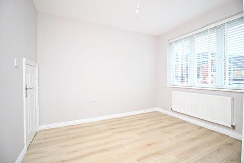3 bedroom detached house to rent, Rosecroft, Newfield, Pelton