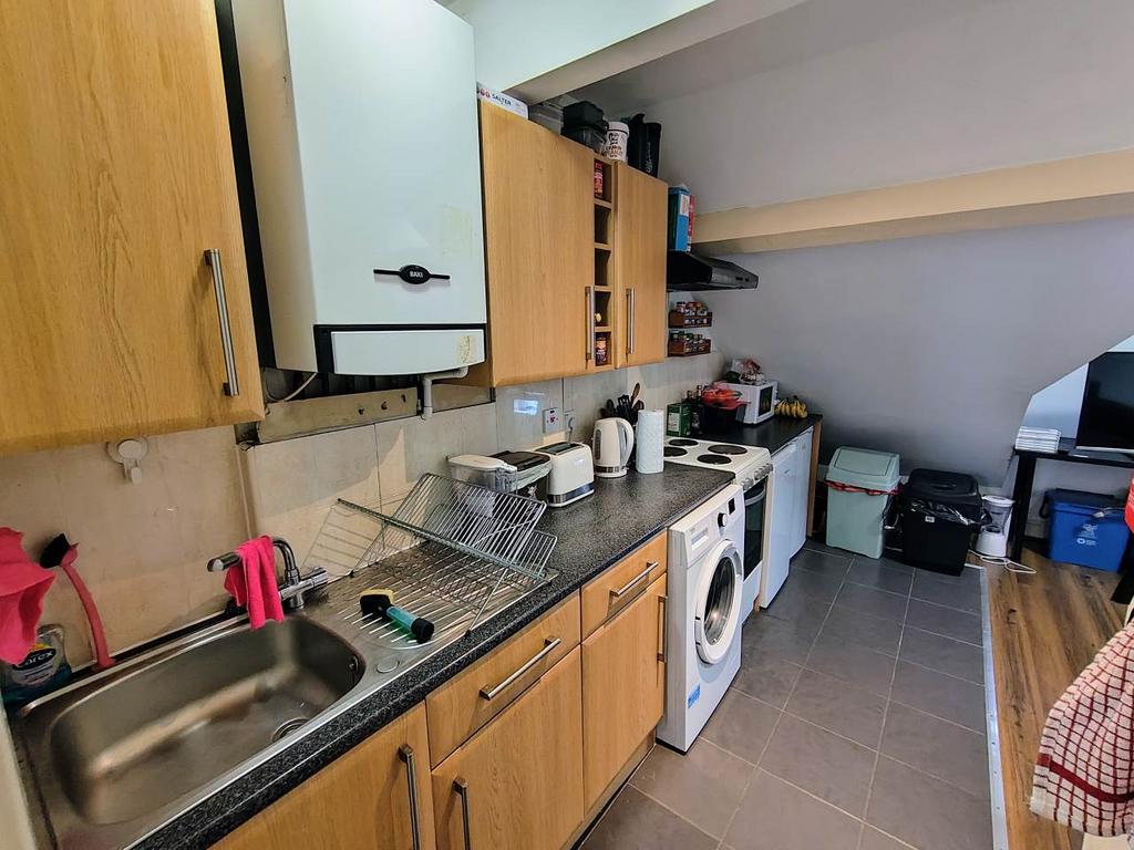 Kitchen (2)