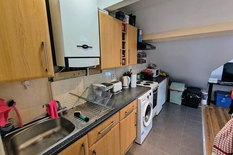 undefined, Claude Road, Roath, Cardiff