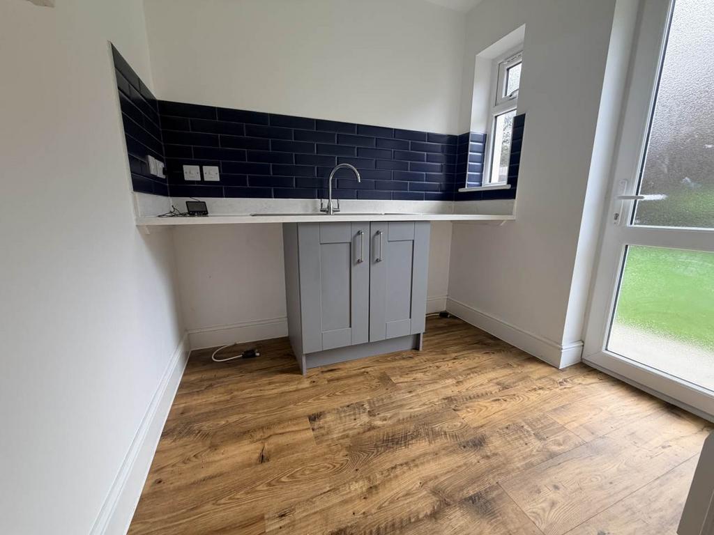 Photo 10-12-2025, 12