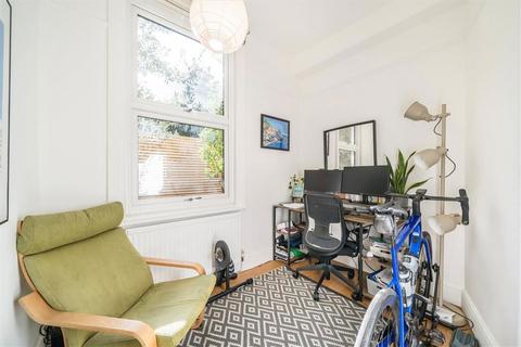 undefined, Hazelbourne Road, London SW12