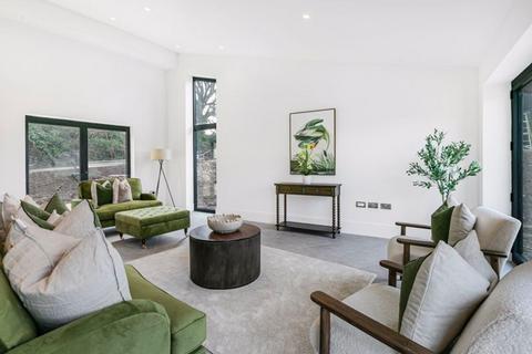 undefined, Doone Brae, Windmill Road, LU1