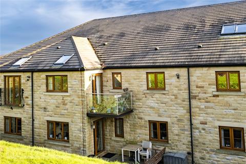 undefined, Huddersfield Road, Thongsbridge, Holmfirth, West Yorkshire, HD9