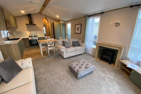 undefined, Brand New Luxury Lodge Little Venice Country Park and Marina, Yalding ME18