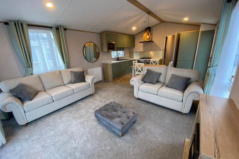 undefined, Brand New Luxury Lodge Little Venice Country Park and Marina, Yalding ME18