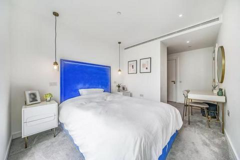 1 bedroom apartment to rent, 23 Gauging Square, London  E1W