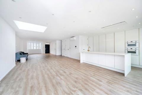 undefined, Moat Drive, Harrow HA1