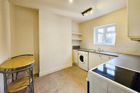 undefined, Cleveland Road, New Malden KT3