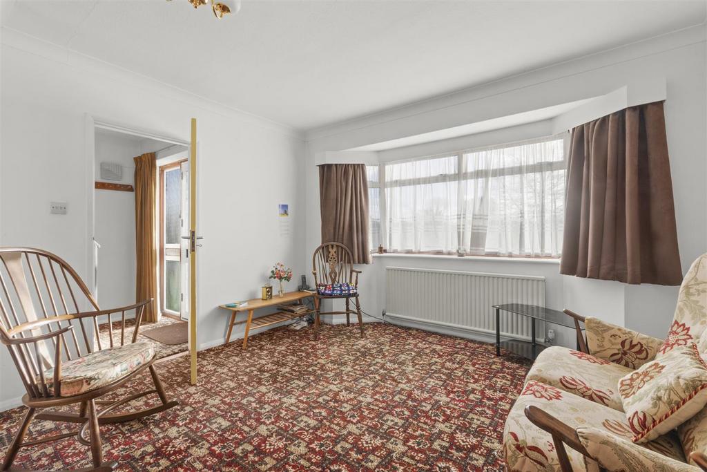 90 Main Rd, HP14 4 QA-3.jpg