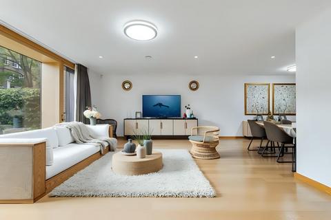 undefined, Vicarage Gate, London, W8