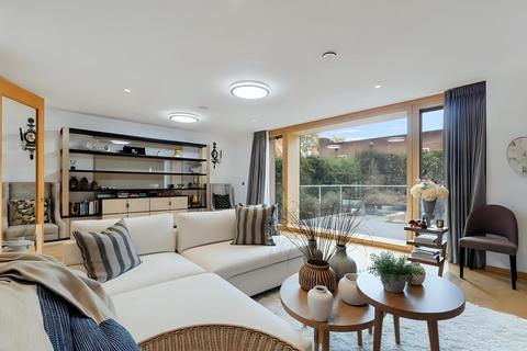 3 bedroom apartment for sale, Vicarage Gate, London, W8