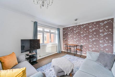 2 bedroom flat for sale, Osprey Close, Bromley, BR2