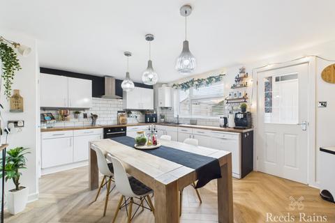 undefined, Lapwing Close, Hull HU7
