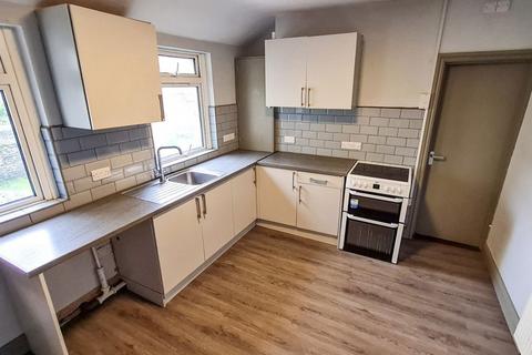 undefined, Unfurnished 2-Bed Flat, Portland Road