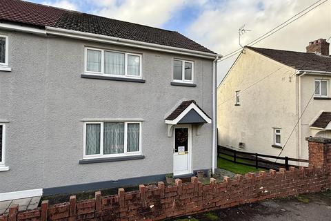 undefined, Bro Henllys, Felinfach, Lampeter