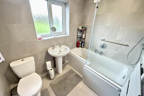 3 bedroom semi-detached house for sale, Bro Henllys, Felinfach, Lampeter