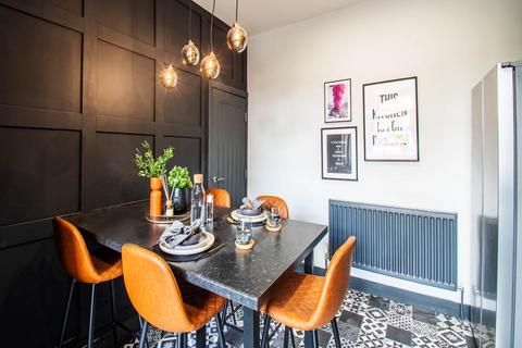 undefined, Highfield Avenue (room 1), West Yorkshire LS12