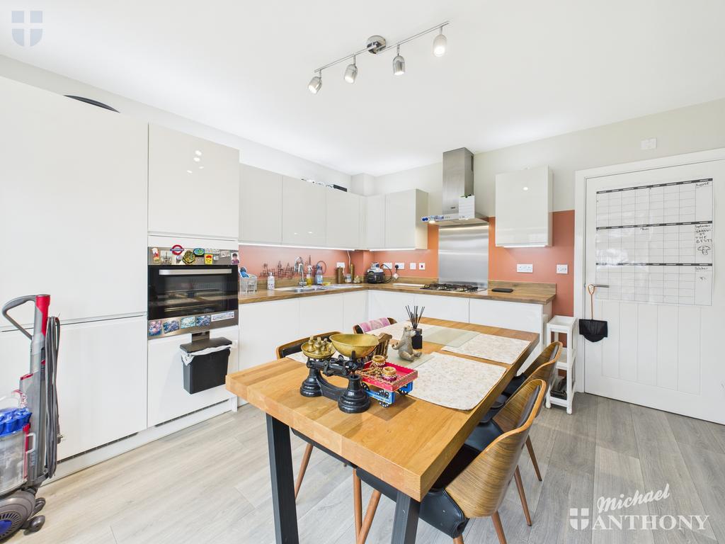 Cam03852 g0 pr0493 still008