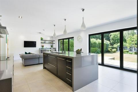 4 bedroom detached house for sale, Starrock Lane, Chipstead