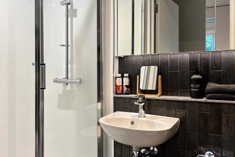 undefined, Avonmouth Street