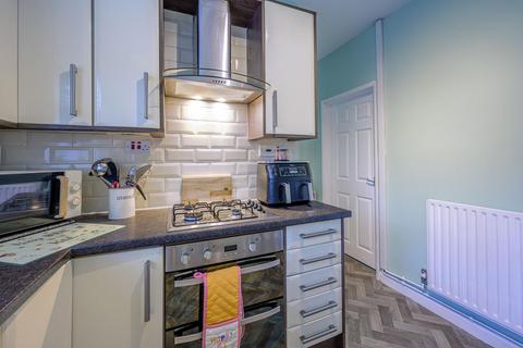 2 bedroom semi-detached house for sale, Beecher Road East, Halesowen, B63 2EB