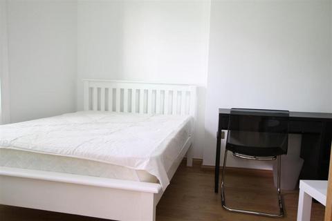 1 bedroom apartment to rent, Falconar Court, City Centre NE1