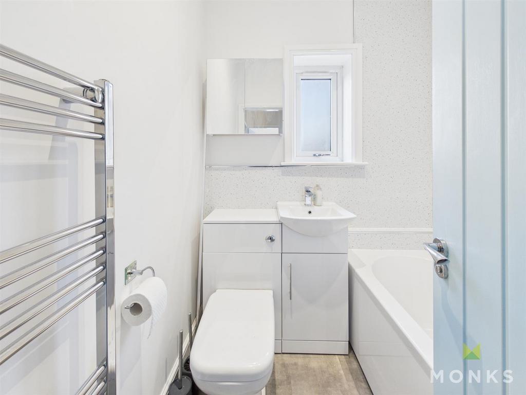 CAM01348 G0-PR0773-STILL008.jpg