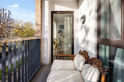 1 bedroom flat for sale, Atkins Square, Dalston Lane, London, E8