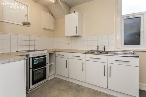 5 bedroom terraced house to rent, Ewart Street, Brighton