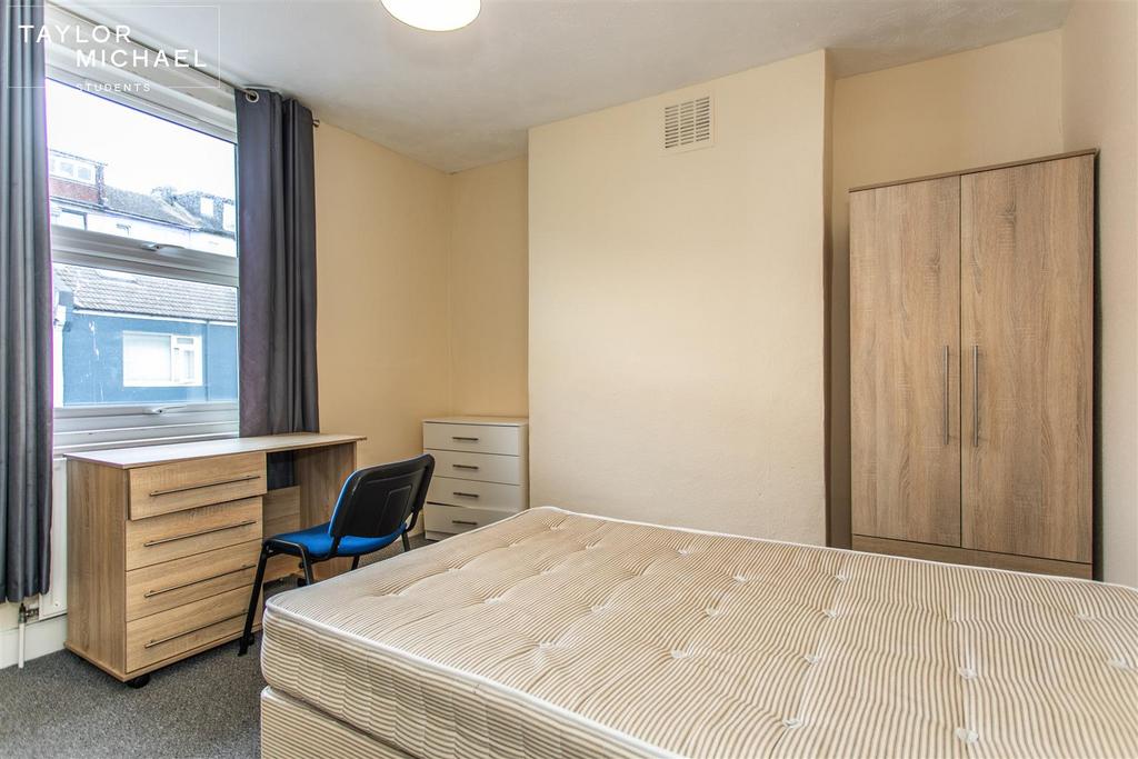Bedroom 5