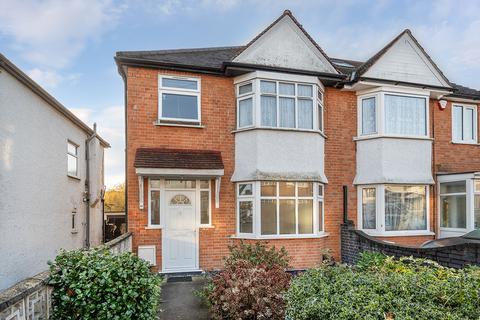 3 bedroom semi-detached house for sale, Deanscroft Avenue, Kingsbury, NW9