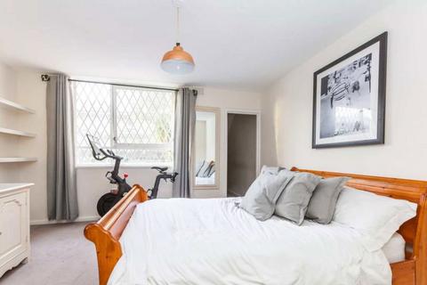 undefined, Dawes Road, Fulham SW6