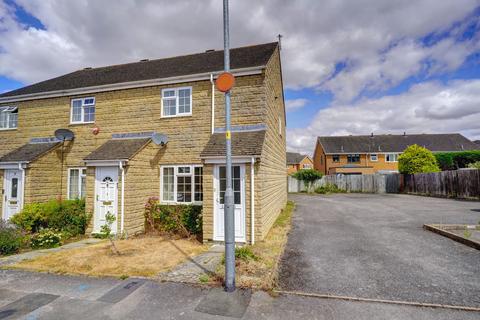 2 bedroom semi-detached house to rent, Averill Close, Broadway, WR12